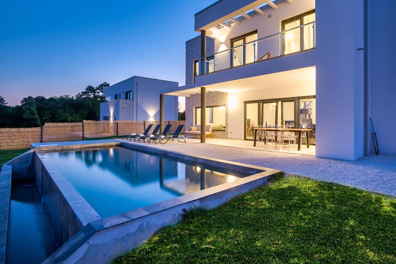 Villa Kalu 1 กรินิตซา ภายนอก รูปภาพ